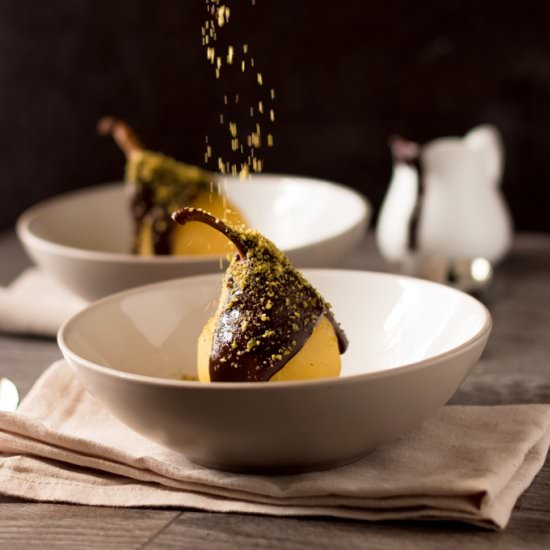 Poached Pears with Chocolate Sauce - Recipe photo by currytrail