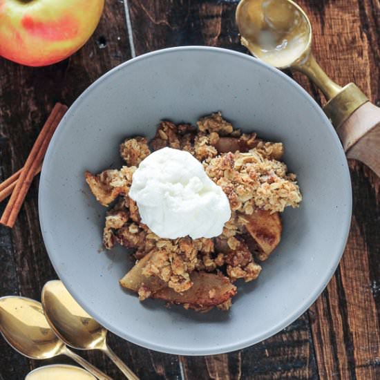 Apple Crisp - Recipe photo by bakerita