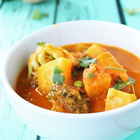 Coconut Butternut Squash Curry - Recipe photo by EatDrinkCook