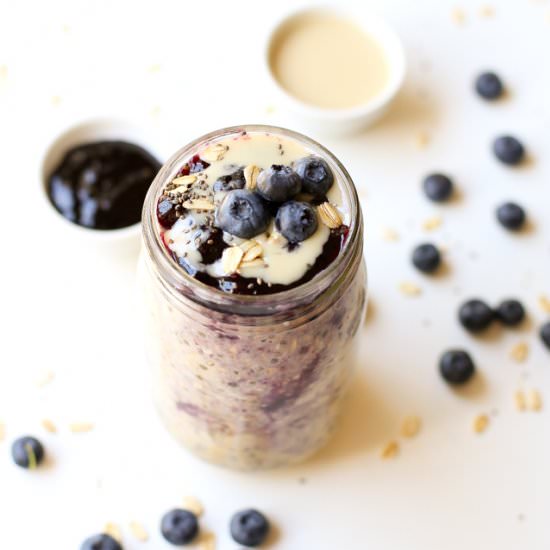 Blueberry Overnight Oats - Recipe photo by simple vegan blog