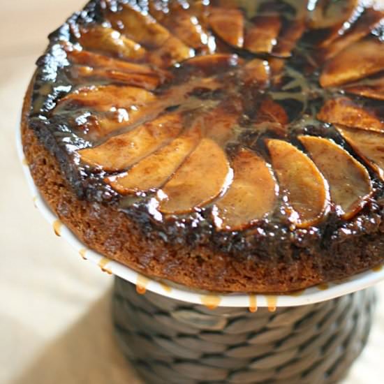Upside Down Caramel Apple Cake - Recipe photo by yummycrumble