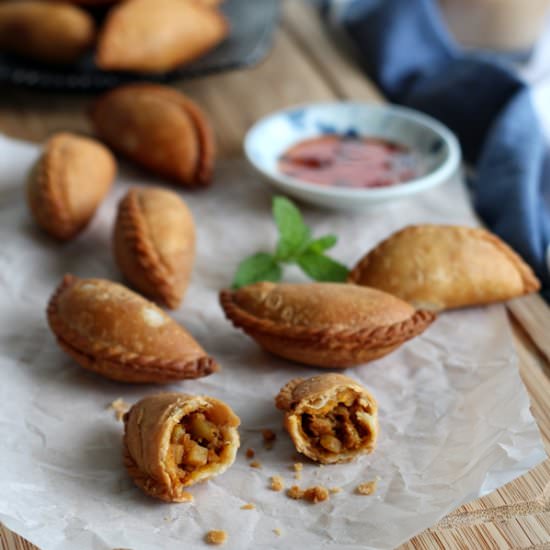 Crispy Curry Puffs - Recipe photo by ToFoodwithLove