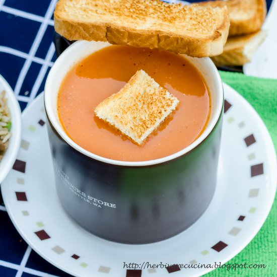 Easy 20 Minute Tomato Soup - Recipe photo by Herbivore Cucina