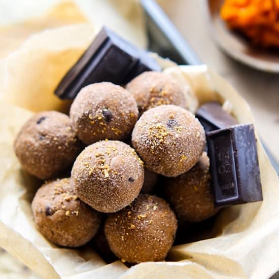 No Bake Orange Dark Chocolate Bites - Recipe photo by Cotter Crunch