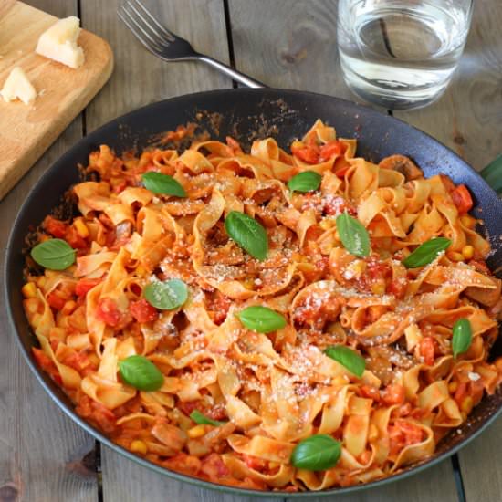 Spicy Chorizo and Red Pepper Pasta - Recipe photo by sliceofkitchenlife