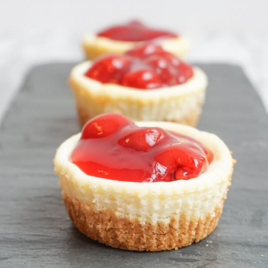 Mini Cheesecakes - Recipe photo by thedessertchronicles