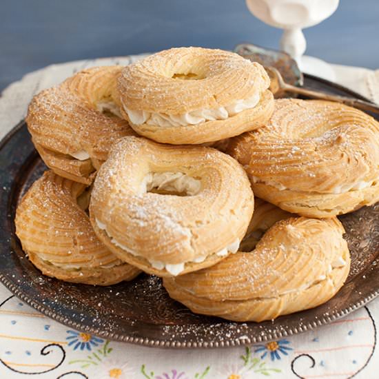 Choux Pastry Rings - Recipe photo by cooking melangery