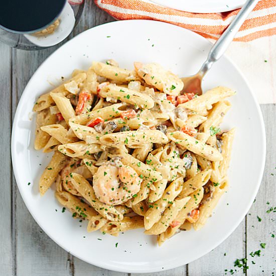 Easy Shrimp Alfredo - Recipe photo by showmetheyummy
