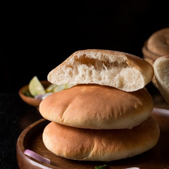Homemade Pita Bread - Recipe photo by currytrail