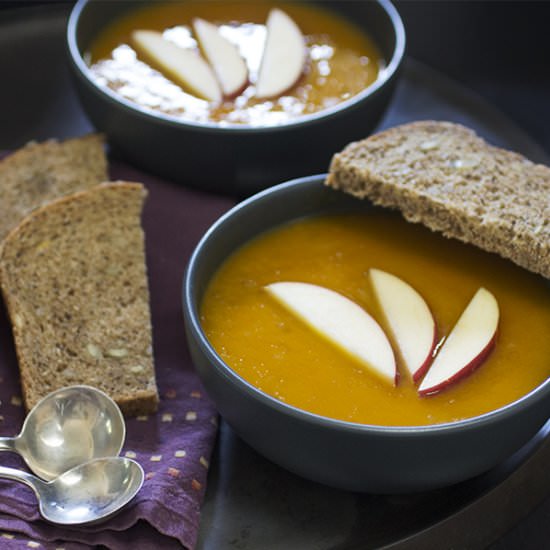 Vegan Butternut Squash Soup - Recipe photo by LisaJohnson