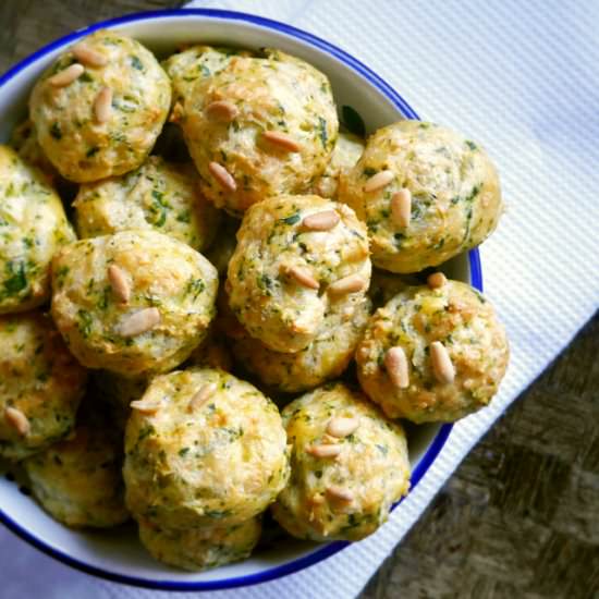 Spinach Cheese Puffs - Recipe photo by foodidies