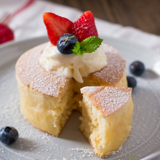 Thick & Fluffy Japanese Pancakes - Recipe photo by Chopstick Chronicles