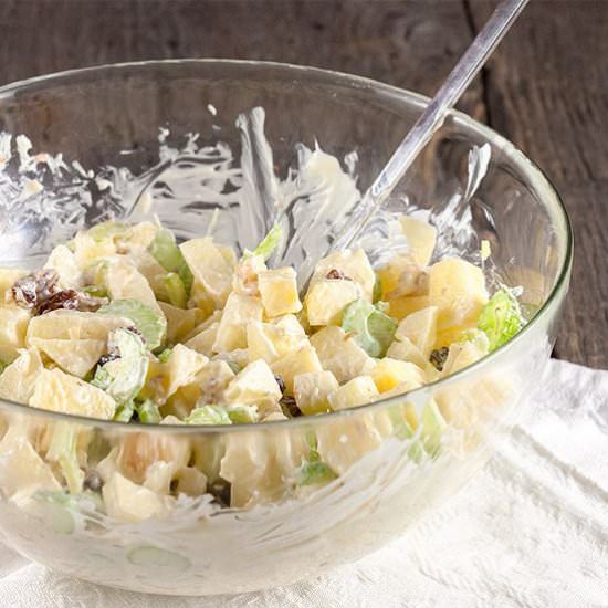Crunchy Apple Salad - Recipe photo by ohmydish
