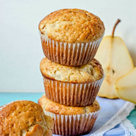 Spiced Pear Muffins - Recipe photo by PastryWorkshop
