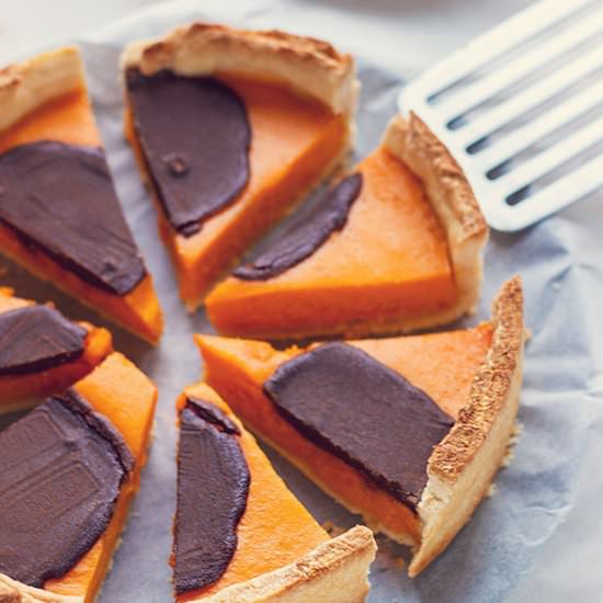 Red Kuri Pumpkin Pie with Chocolate - Recipe photo by Eatwell 101