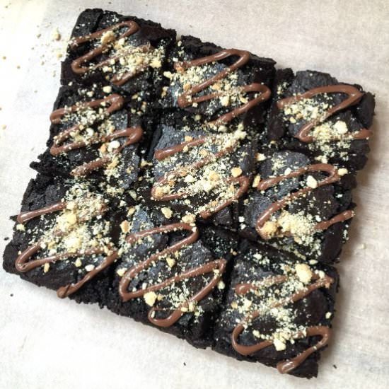 Nutella Chewy Fudgy Brownies - Recipe photo by Sherbakes