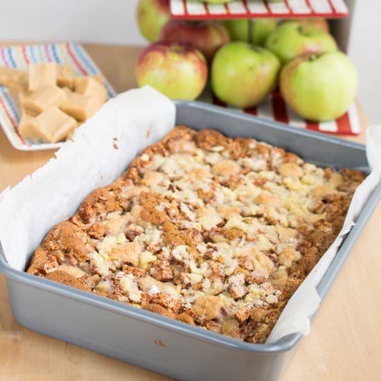 Apple Fudge Crumble Tray Bake - Recipe photo by JoJoNookAndCranny