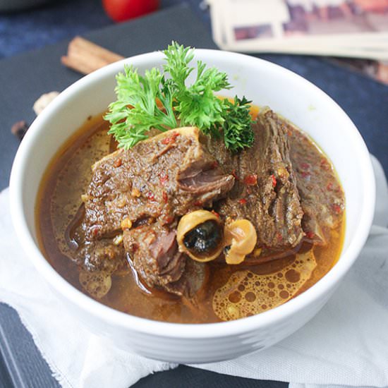 Grandma's Beef Curry - Recipe photo by Atikaps