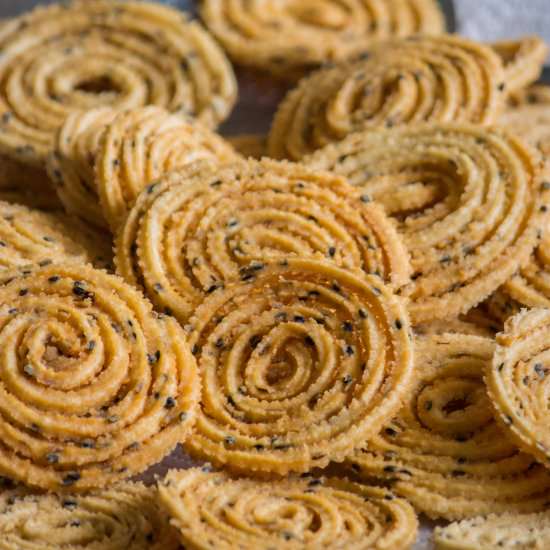 Murukku / Chakli - Recipe photo by Palaharam