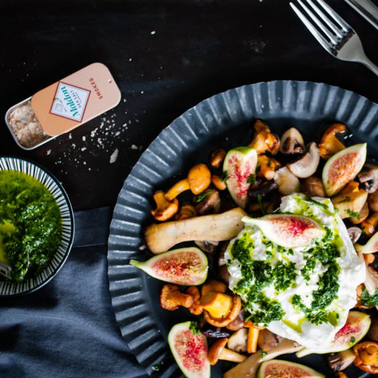 SAUTEED MUSHROOMS & BURRATA - Recipe photo by trickytine