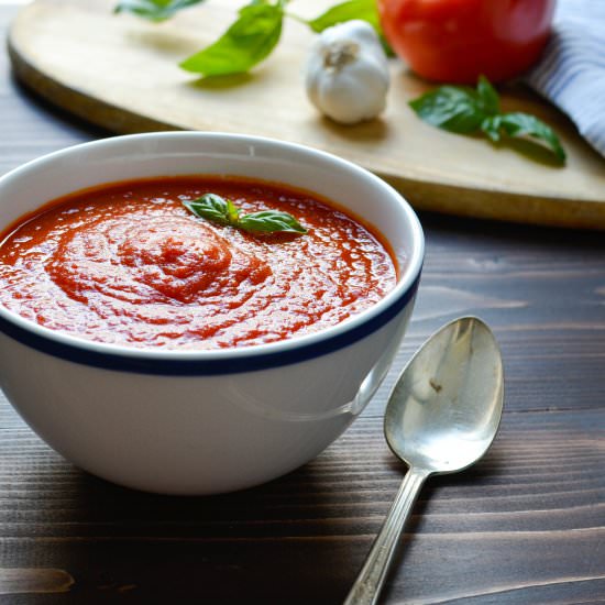 20-minute pomodoro sauce - Recipe photo by garlic and zest