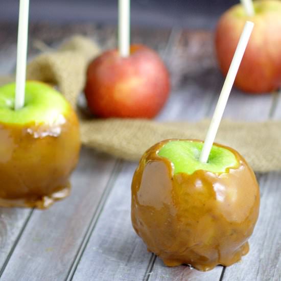Homemade Taffy Apples - Recipe photo by thegraciouswife