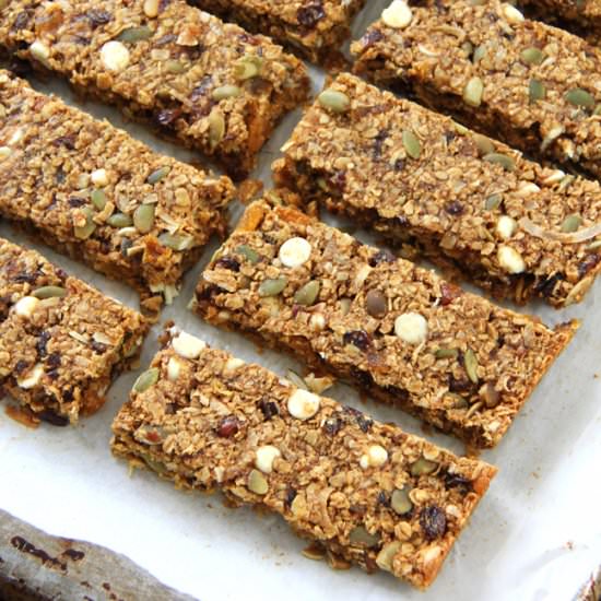 Pumpkin Pie Granola Bars - Recipe photo by aprettylifeinthesuburbs
