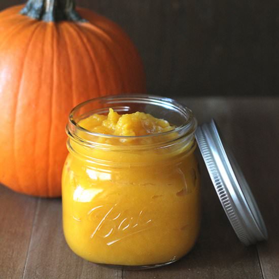How to Make Homemade Pumpkin Puree - Recipe photo by Delightful Adventures