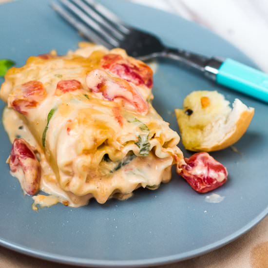 Chicken Alfredo Lasagna Rolls - Recipe photo by thebrewerandthebaker