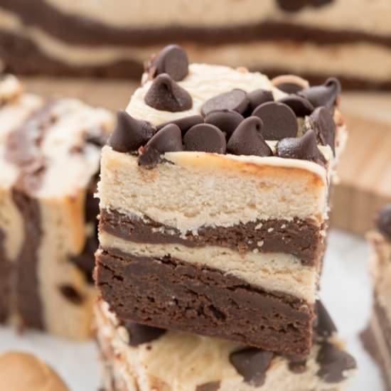 Peanut Butter Cheesecake Brownies - Recipe photo by crazyforcrust