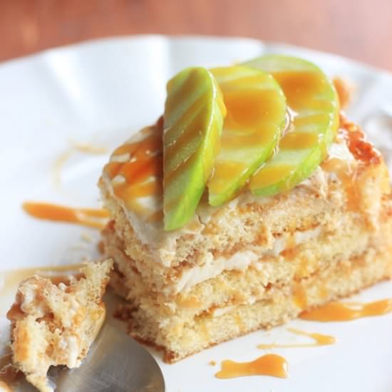 Apple Caramel Cream Cheese Cake - Recipe photo by Johlene@FlavoursandFrosting