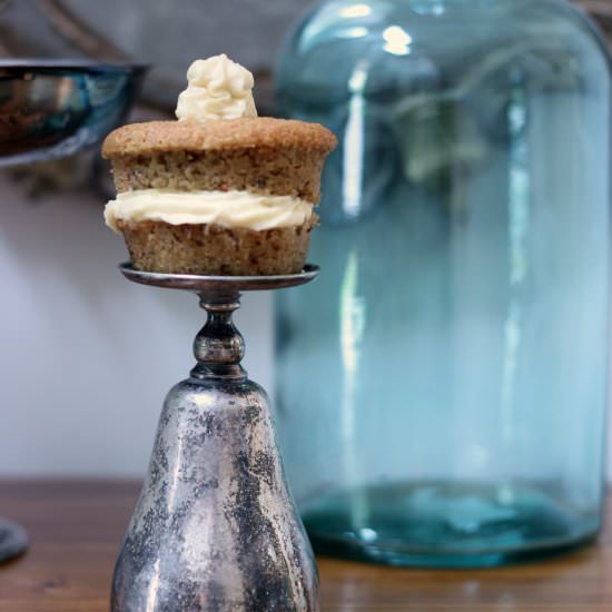 Carrot Cupcakes + Maple Buttercream - Recipe photo by 3pickles