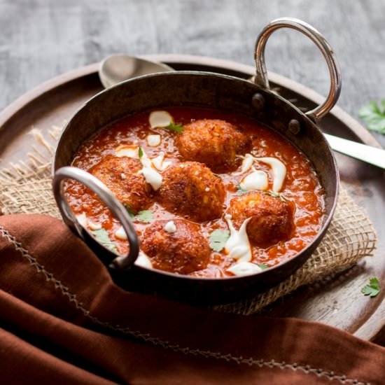 Cauliflower Paneer Kofta Curry - Recipe photo by currytrail