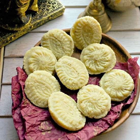 Coconut Fudge Treat - Recipe photo by myfridayfoodswings