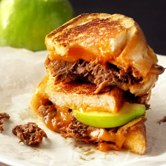 Pulled Pork Apple Grilled Cheese - Recipe photo by portandfin
