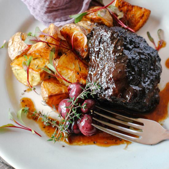 Red Wine Braised Short Ribs - Recipe photo by jjbegonia