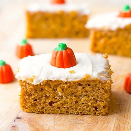 Pumpkin Bars - Recipe photo by Twointhekitchen