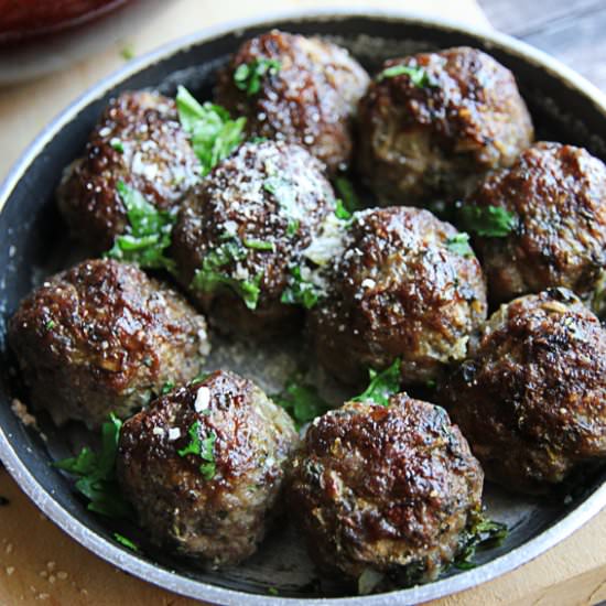 Simple Meatballs - Recipe photo by olliebo