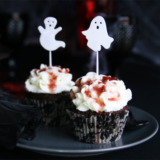 Bloody Halloween Cupcakes - Recipe photo by CinnamonGem