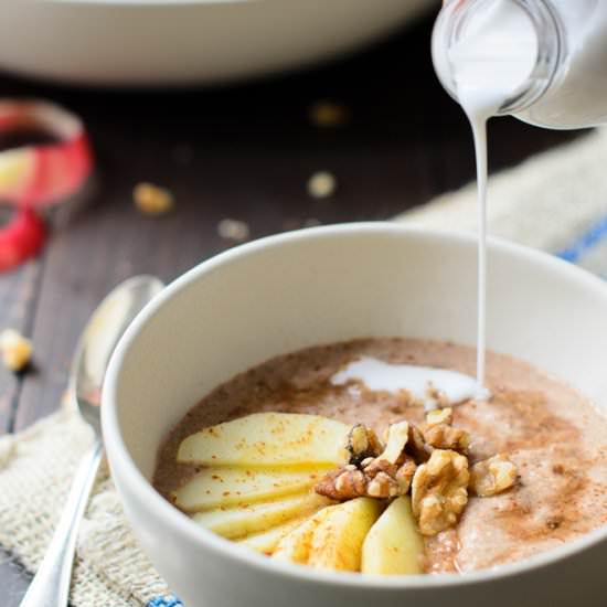 Spiced Apple Porridge - Recipe photo by porkandgreens