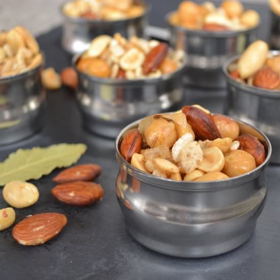 Chatpatta Warm Nut Mix - Recipe photo by jollytomato