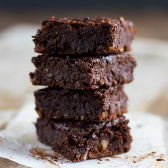 Fudgy Adzuki Bean Brownies - Recipe photo by foodieawareness