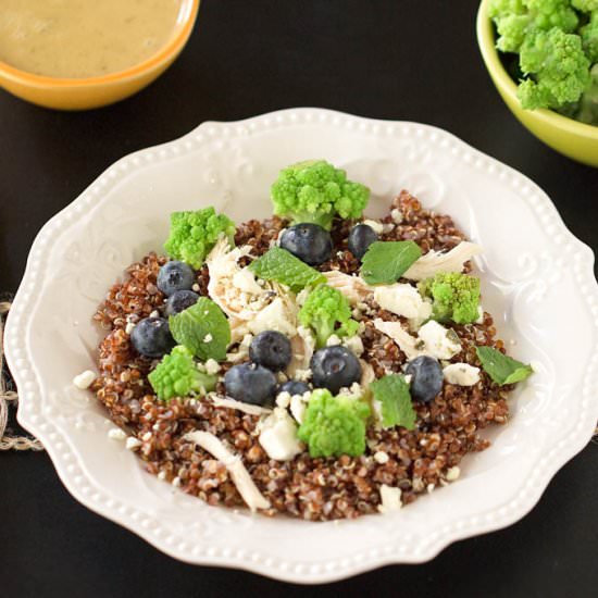 Red Quinoa & Chicken Salad - Recipe photo by veggiesbycandlelight