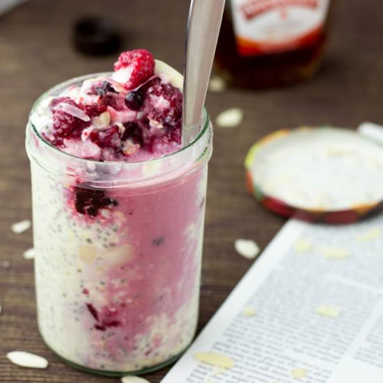 Kat’s Vegan Overnight Oats in a Jar - Recipe photo by HurryTheFoodUp
