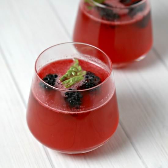 Sparkling Black Widow Cocktail - Recipe photo by CookingInStilettos