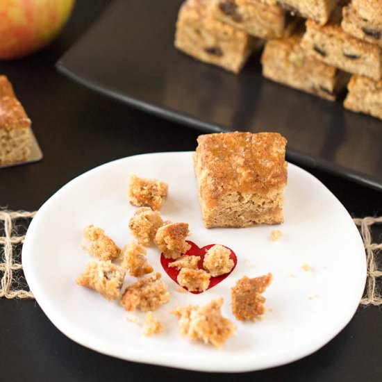 Apple Cinnamon Raisin Bars - Recipe photo by veggiesbycandlelight