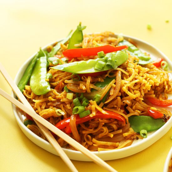 Vegan Singapore Noodles - Recipe photo by minimalist baker