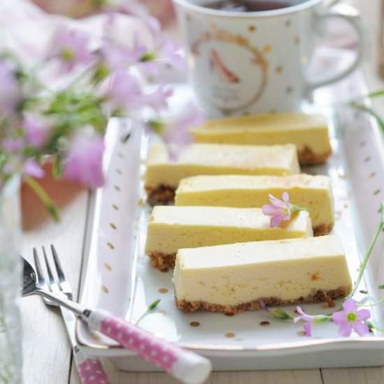 Cheesecake Bar - Recipe photo by Beanpanda