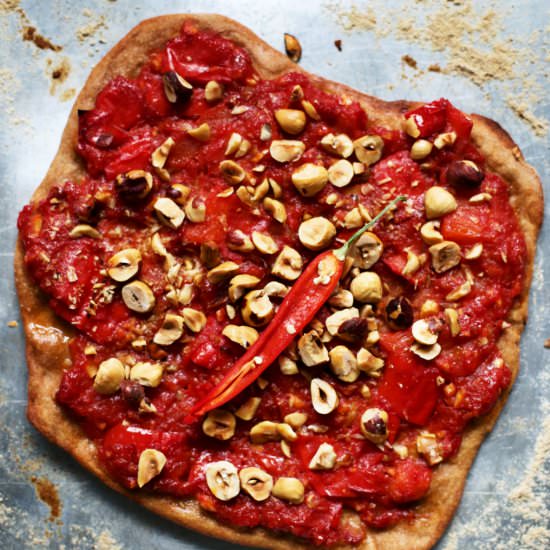 Roasted Red Pepper Spelt Pizza - Recipe photo by yummybeet