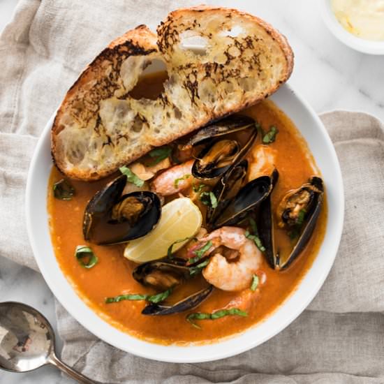 Easy Bouillabaisse - Recipe photo by hapanom